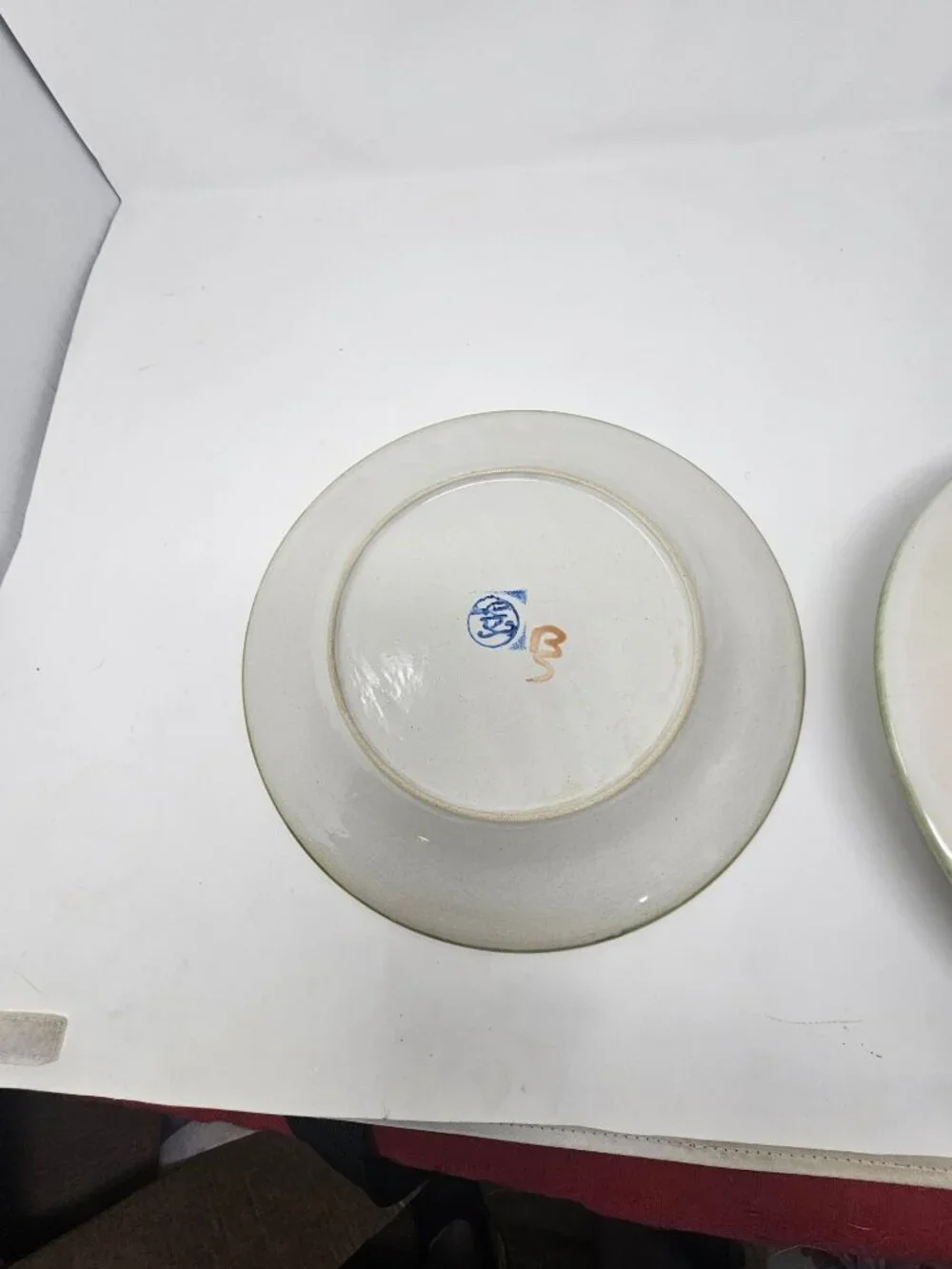 John B Taylor Louisville Stoneware Harvest Pear and Grapes 10 inch Set of 6 Plat